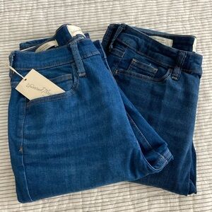Lot of Universal Thread Jeans -- 8R